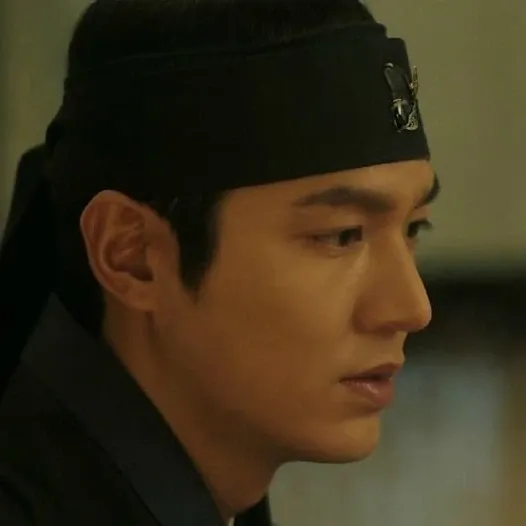 Behind-the-scenes cut of Lee Minho