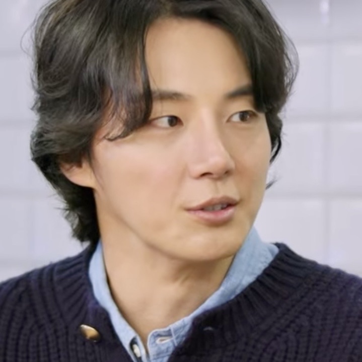 Latest photo of Yoon Shiyoon