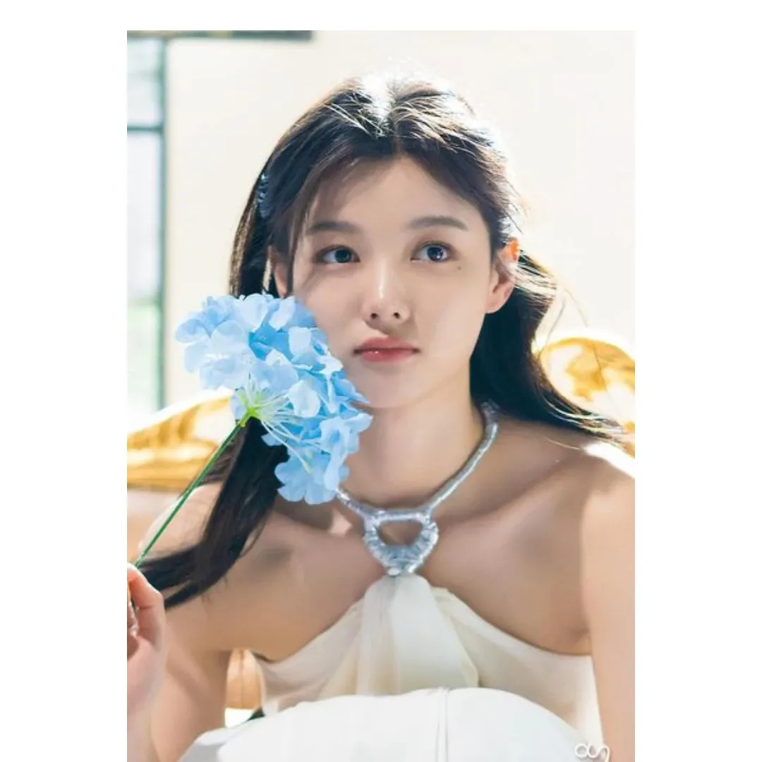 Latest photo of Kim Youjung