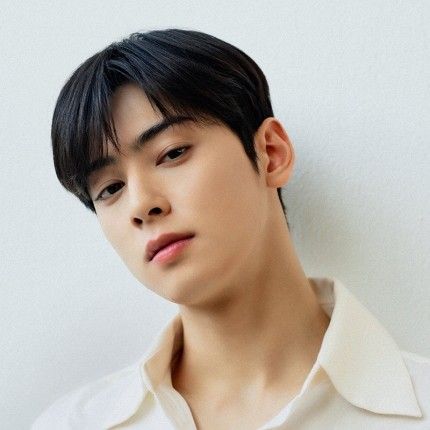 Latest photo of Cha Eunwoo