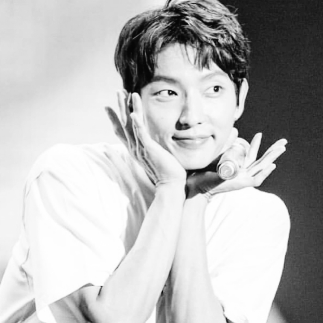 Foto kegiatan terbaru dari Lee Joongi