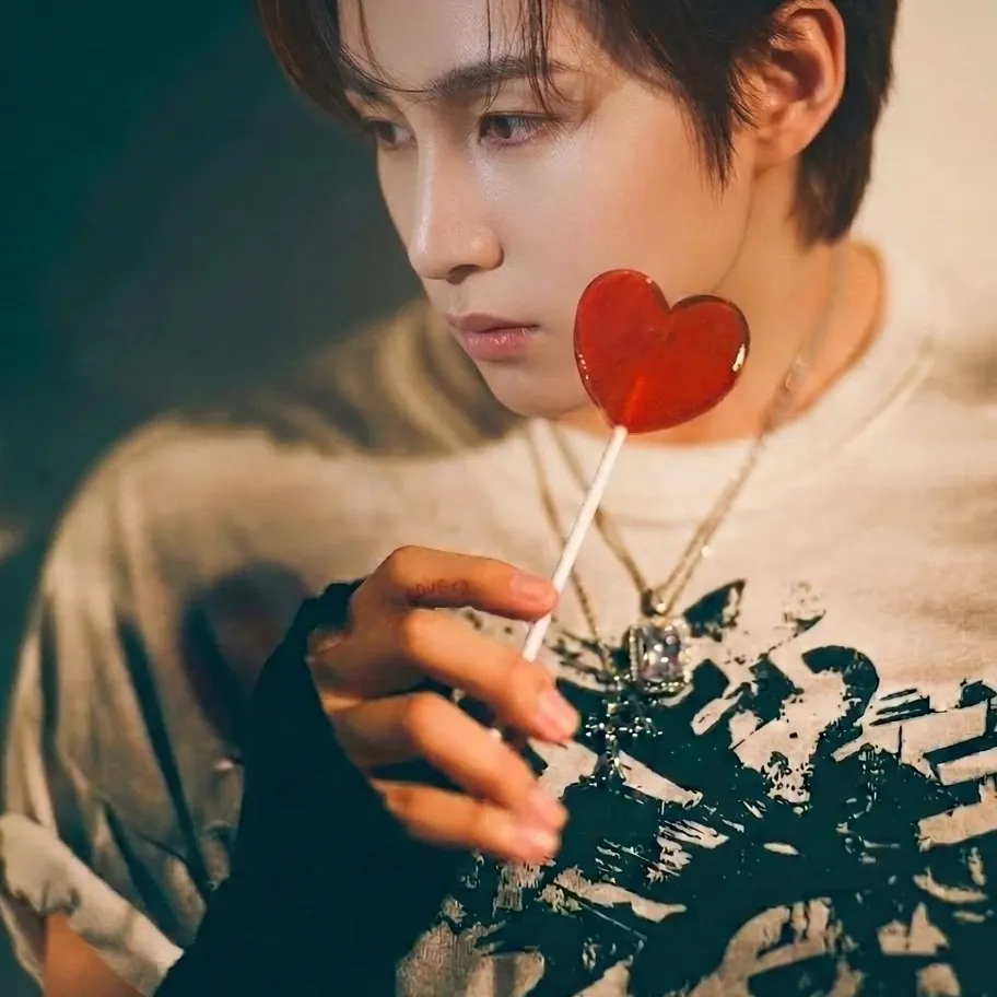 A moment captured by a fan of Kim Heejae