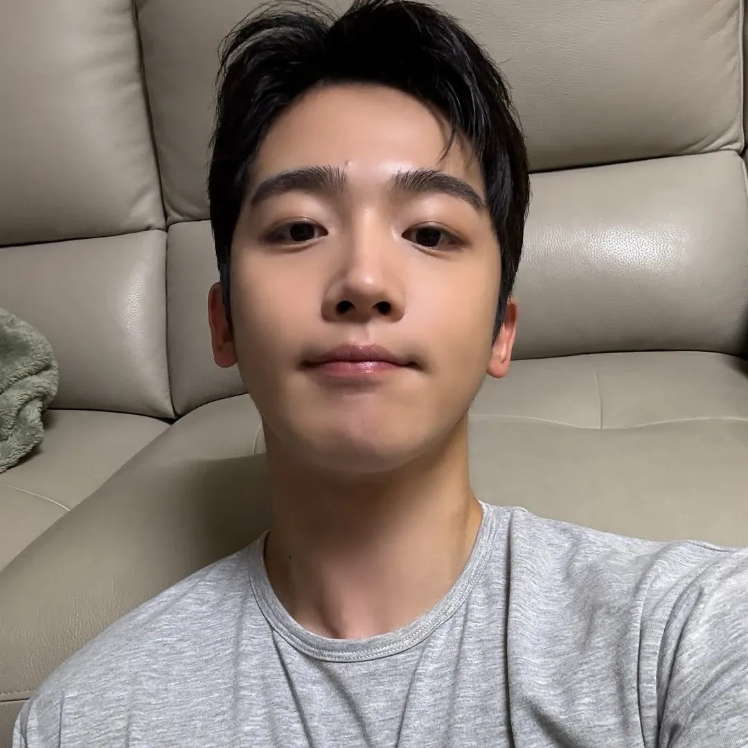 Recent activity shot of Kim Yohan