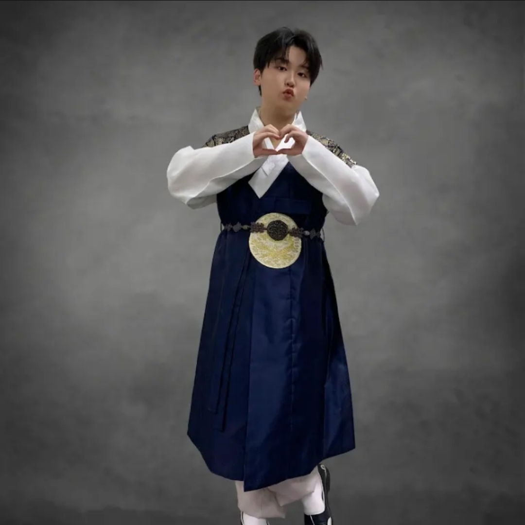 Recent activity shot of Park Sungon