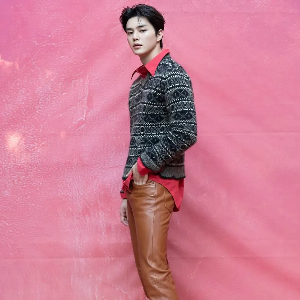 Behind-the-scenes cut of Song Kang