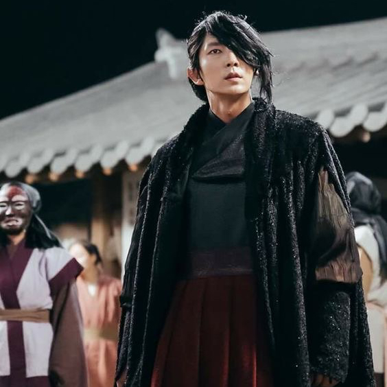 Behind-the-scenes cut of Lee Joongi