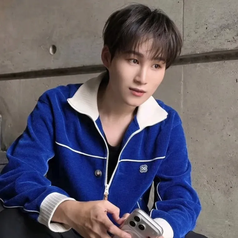 김희재 최근 활동샷