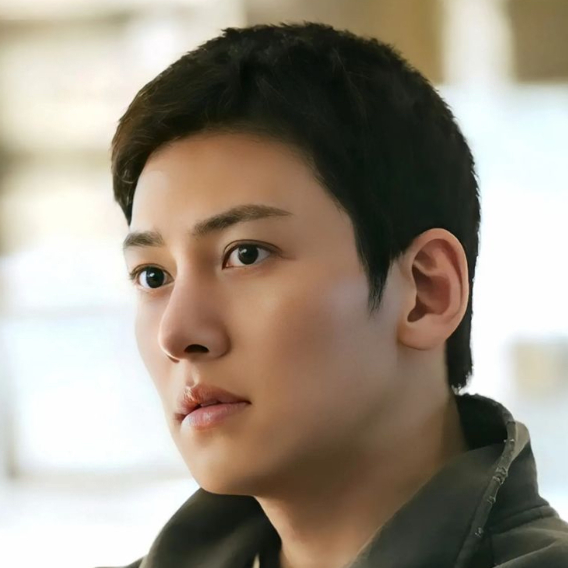 Behind-the-scenes cut of Ji Changwook