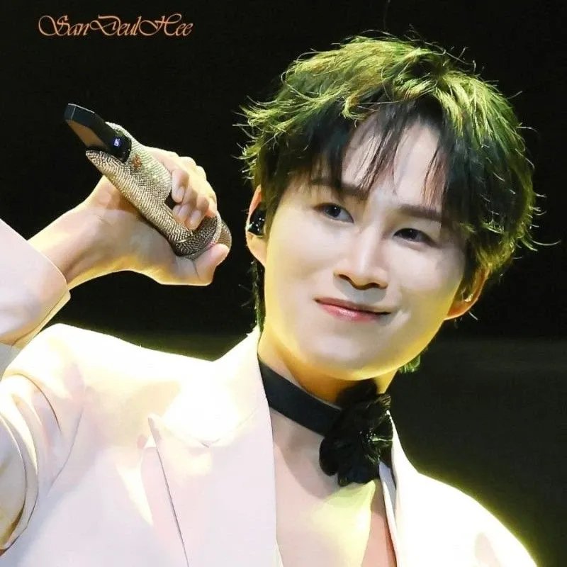 김희재의 비하인드 컷