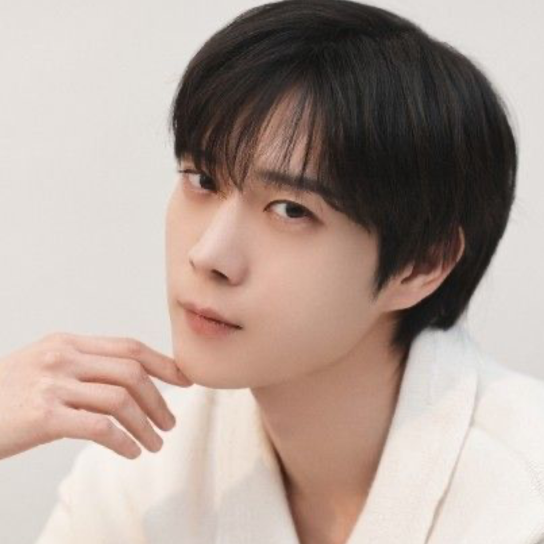 Latest photo of Kim Youngdae