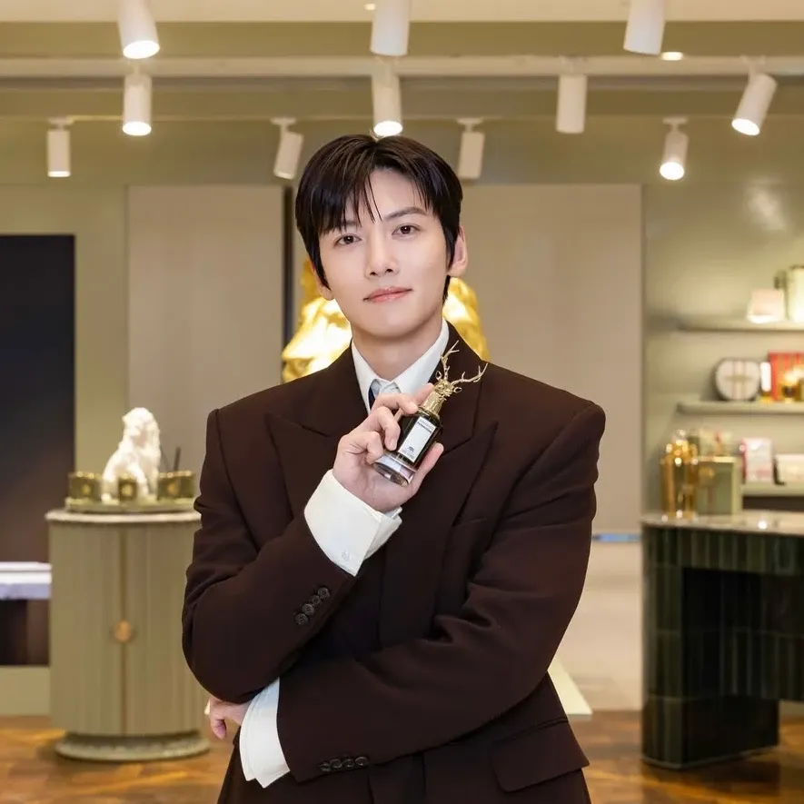 A moment captured by a fan of Ji Changwook