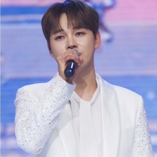 박서진의 비하인드 컷