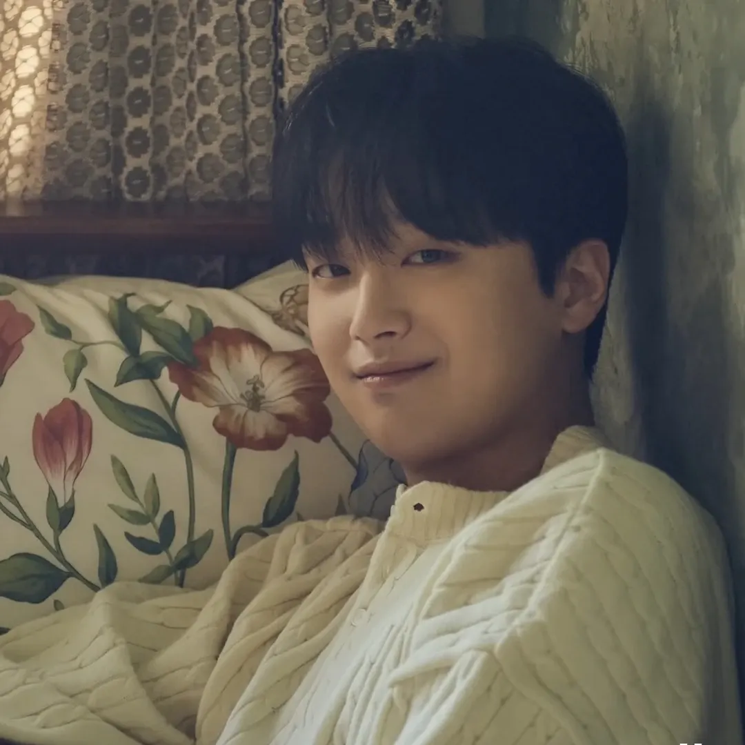 이찬원 최근 활동샷