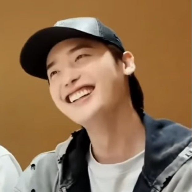 粉絲拍下的李鍾碩瞬間