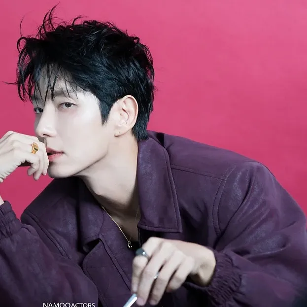Latest photo of Lee Joongi