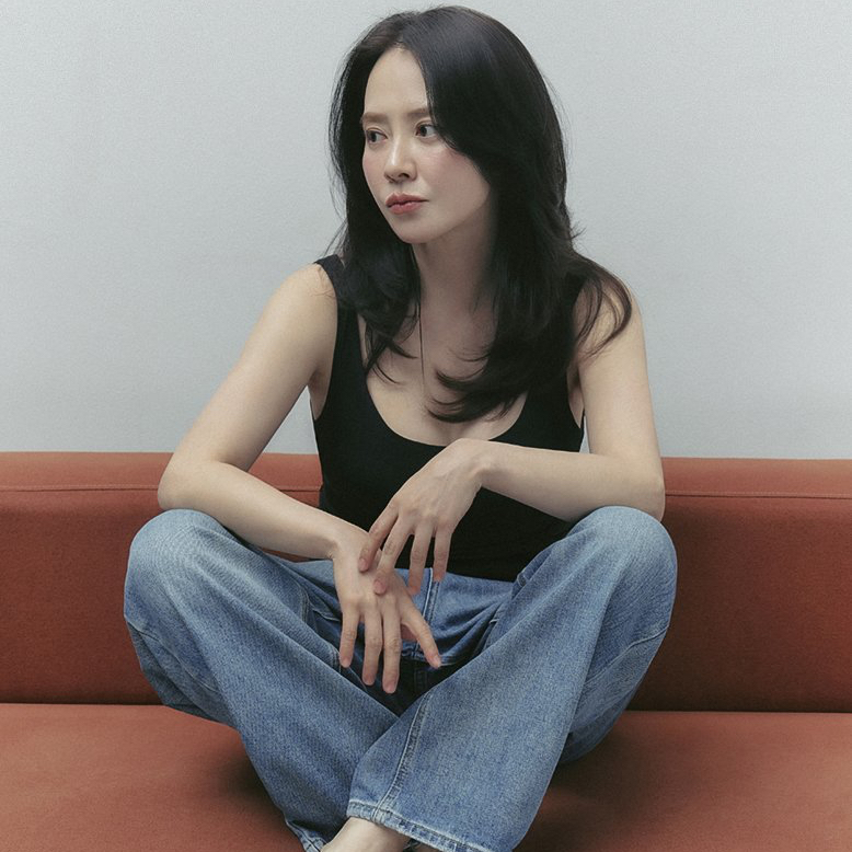 A moment captured by a fan of Song Jihyo