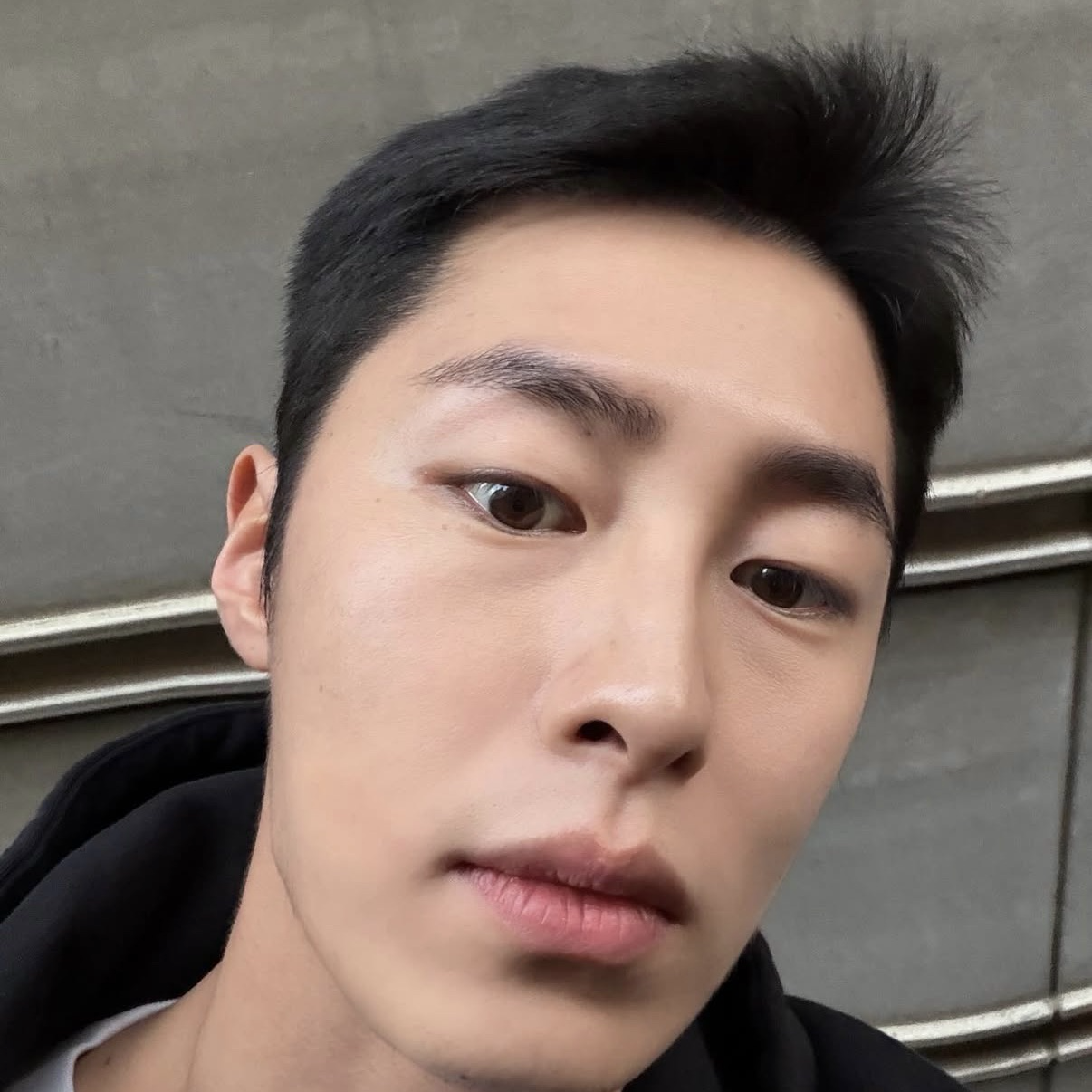 Recent activity shot of Lee Jaewook