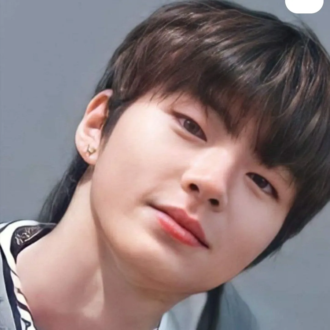 Foto terbaru dari Hwang Inyoup