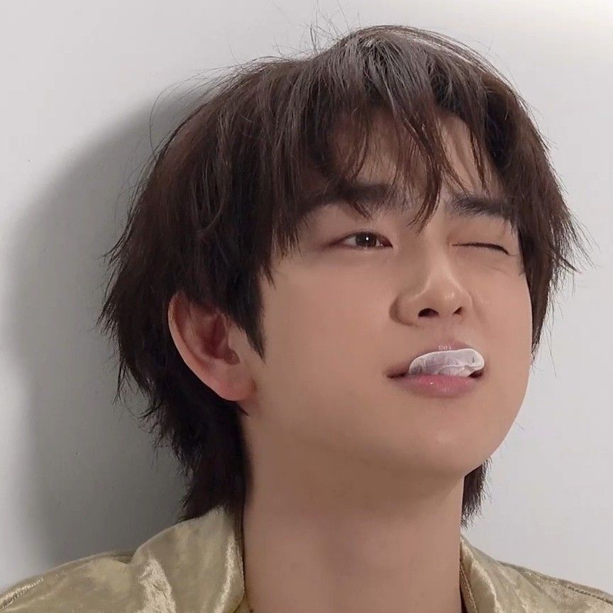 Momen yang diabadikan oleh penggemar Park Jinyoung