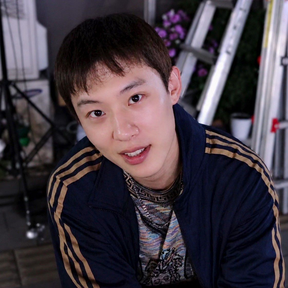 Behind-the-scenes cut of Kim Sungcheol