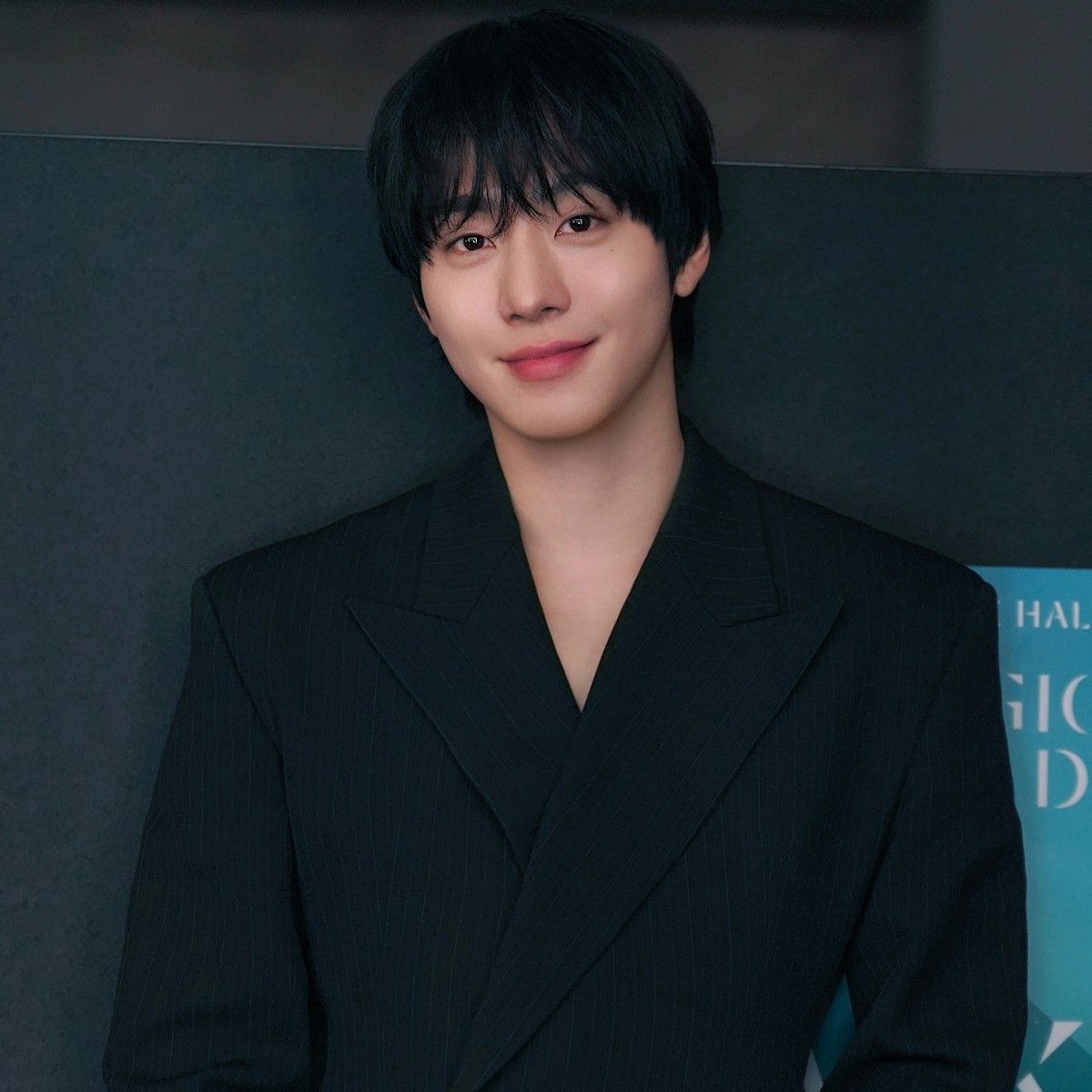 Behind-the-scenes cut of Ahn Hyoseop