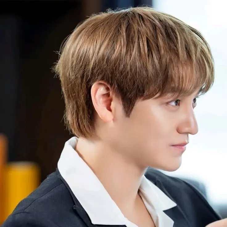 Behind-the-scenes cut of Kim Bum