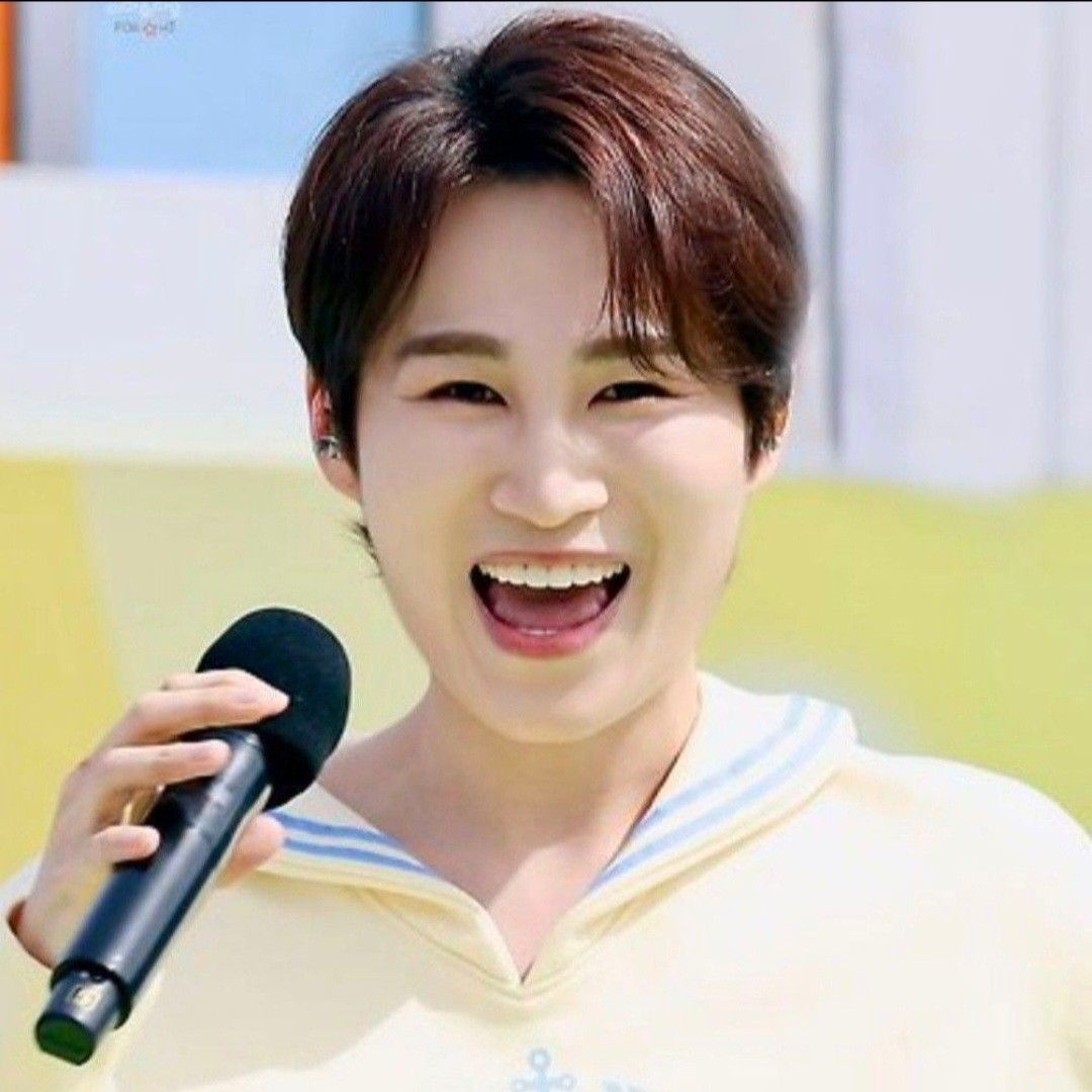 김희재의 최신 사진