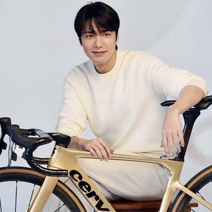 이민호의 최신 사진