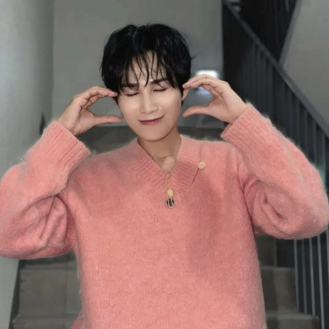 김희재의 비하인드 컷