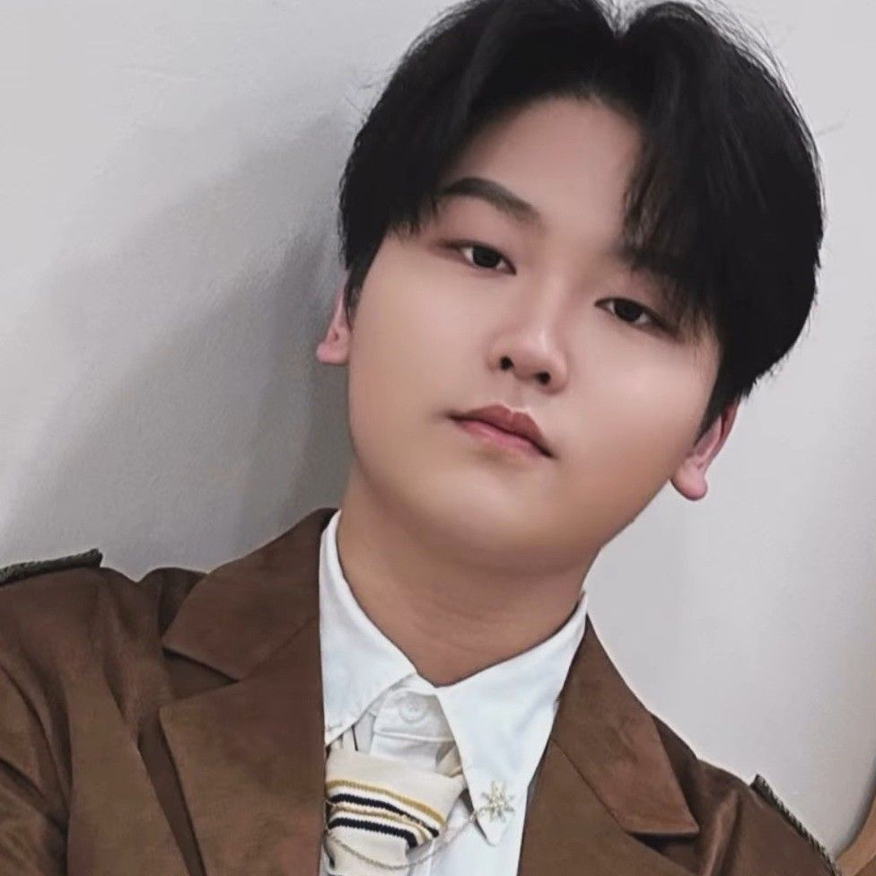 Behind-the-scenes cut of Park Sungon