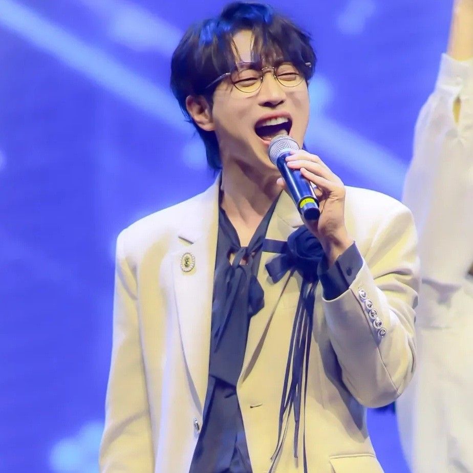 안성훈 최근 활동샷