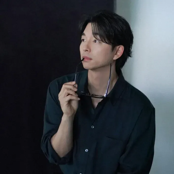 A moment captured by a fan of Gong Yoo