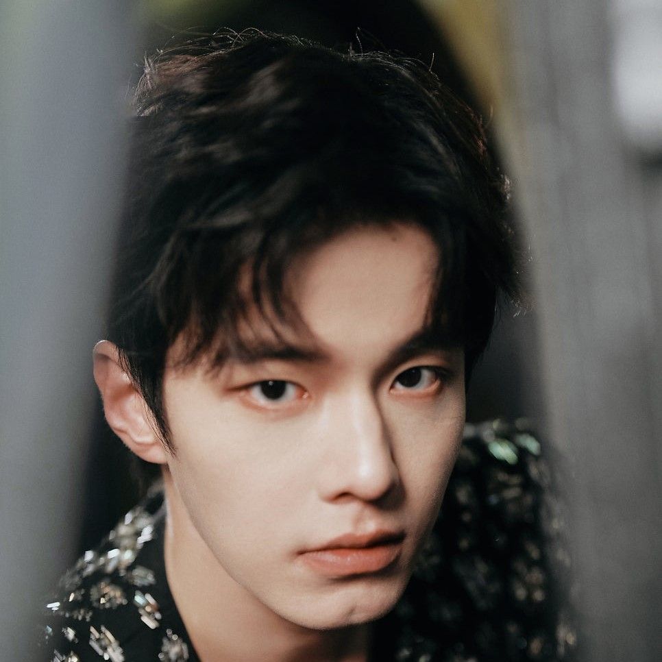 Latest photo of He Yu