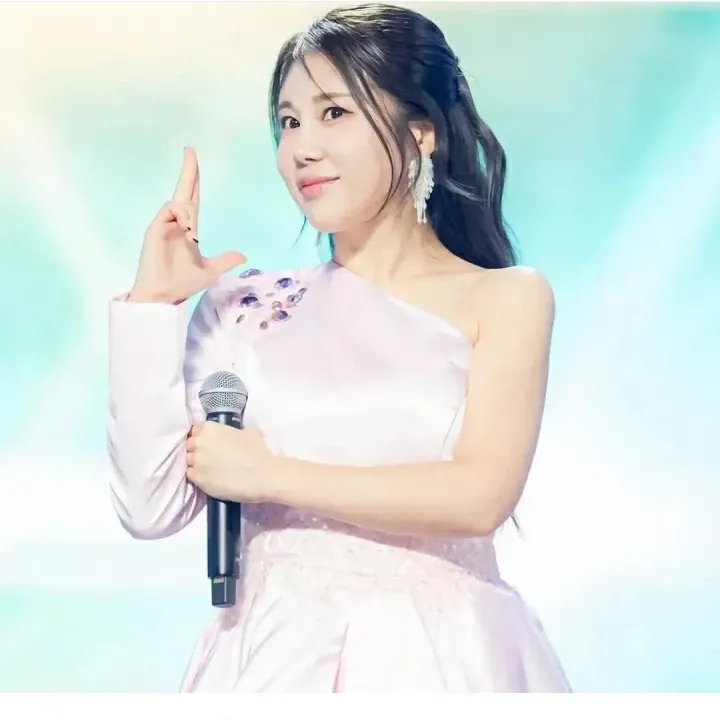 Momen yang diabadikan oleh penggemar Kim Soyou