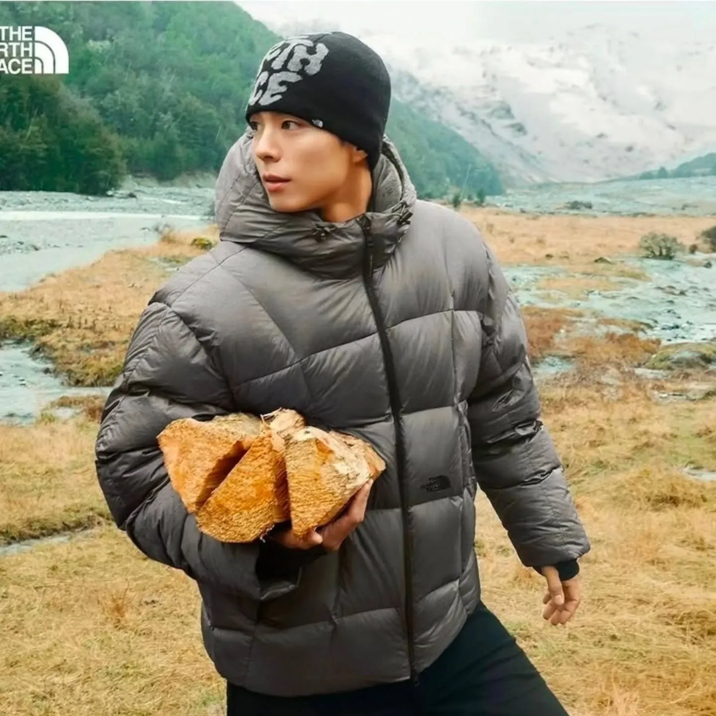 Latest photo of Park Bogum