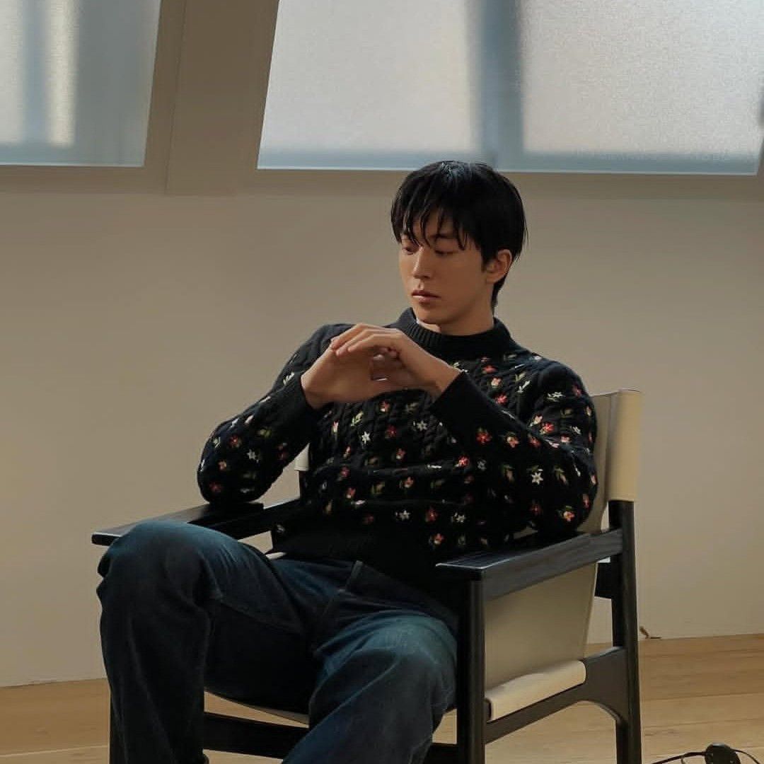 Behind-the-scenes cut of Nam Joohyuk