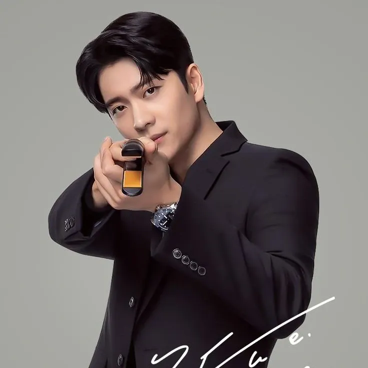 Behind-the-scenes cut of Kang Taeoh