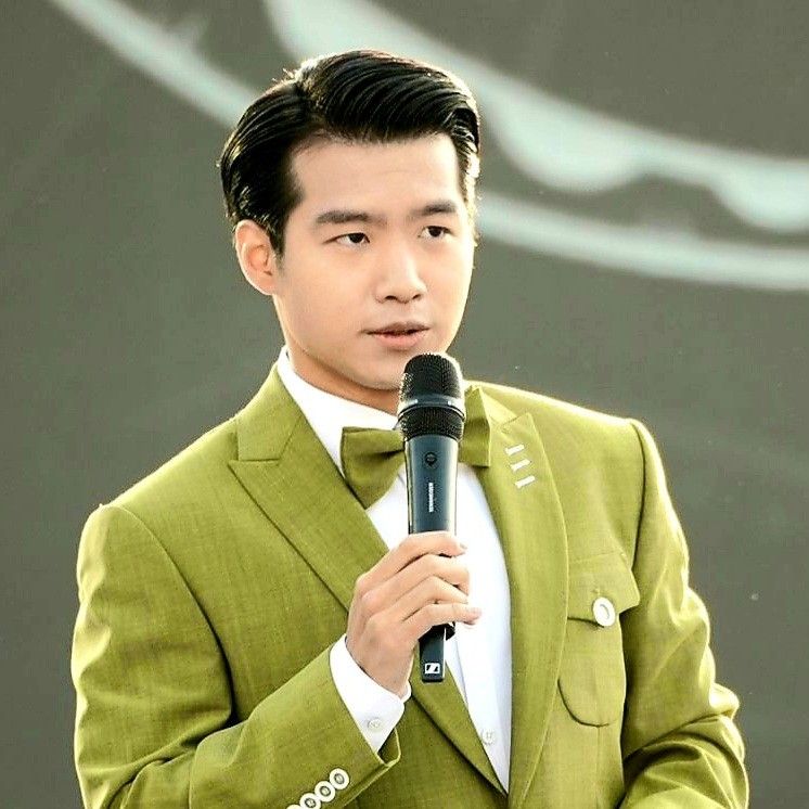 Momen yang diabadikan oleh penggemar Jo Myungsup