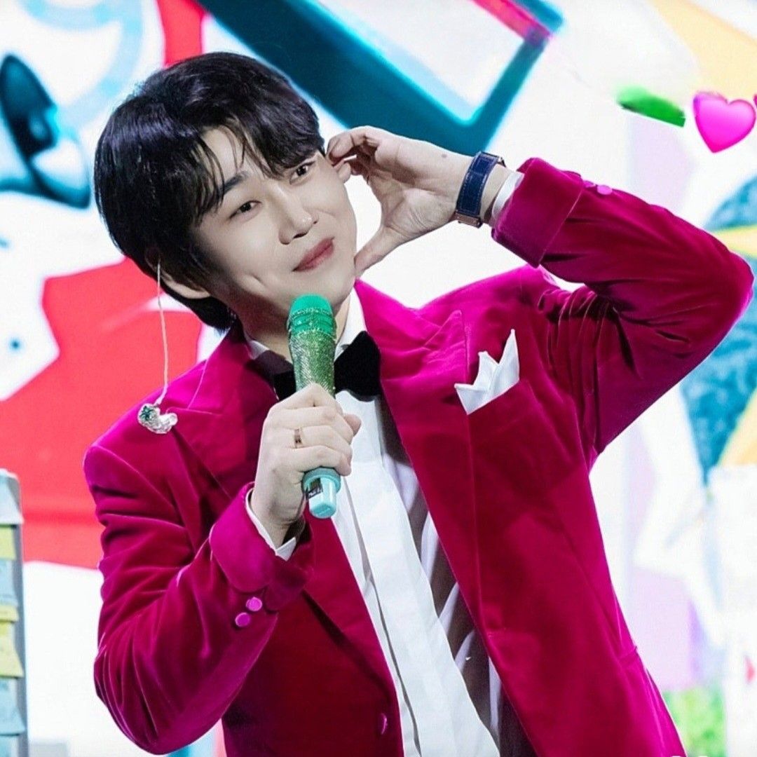 Recent activity shot of Hwang Youngwoong