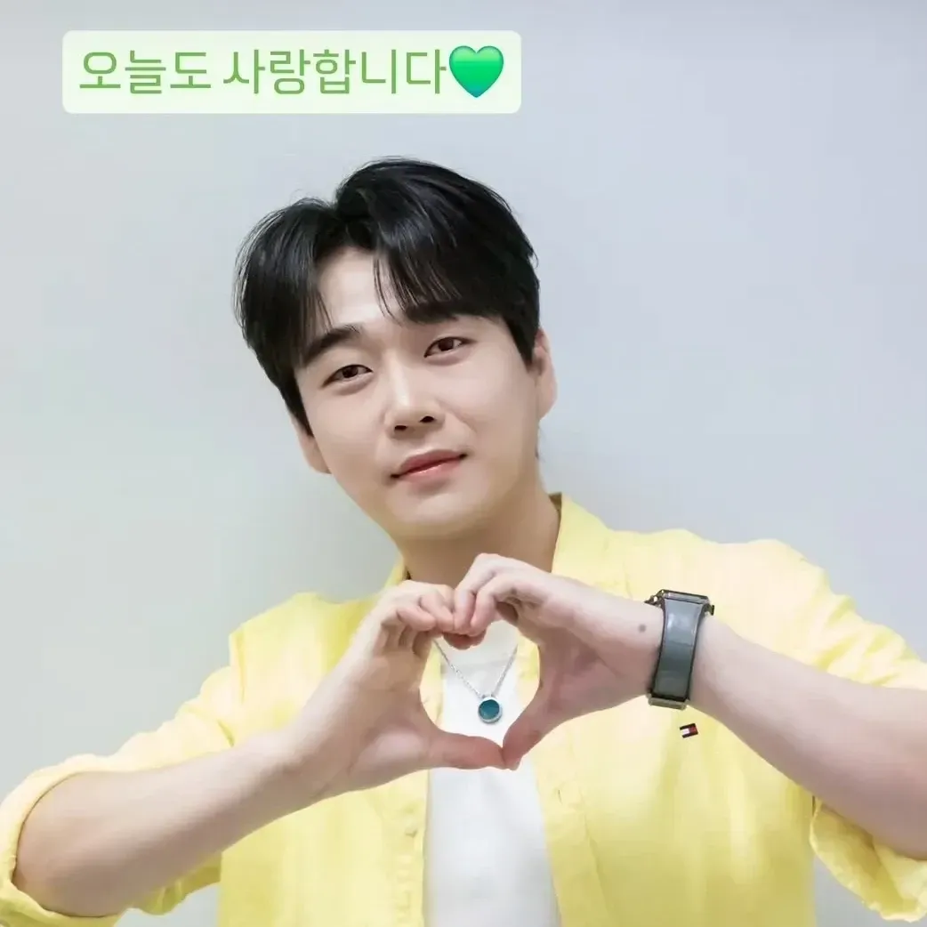 Latest photo of Hwang Youngwoong