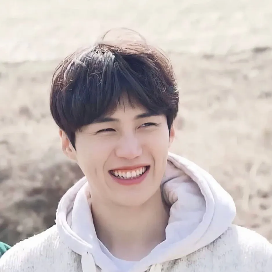 김선호 최근 활동샷