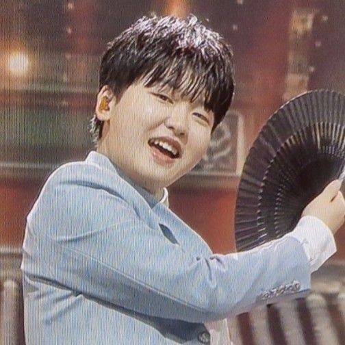 A moment captured by a fan of Park Sungon