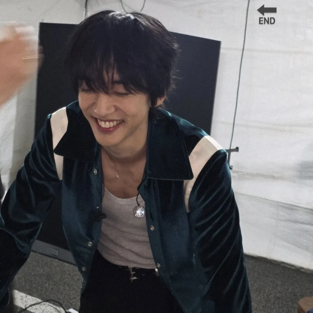 A moment captured by a fan of Lee Seungyoon