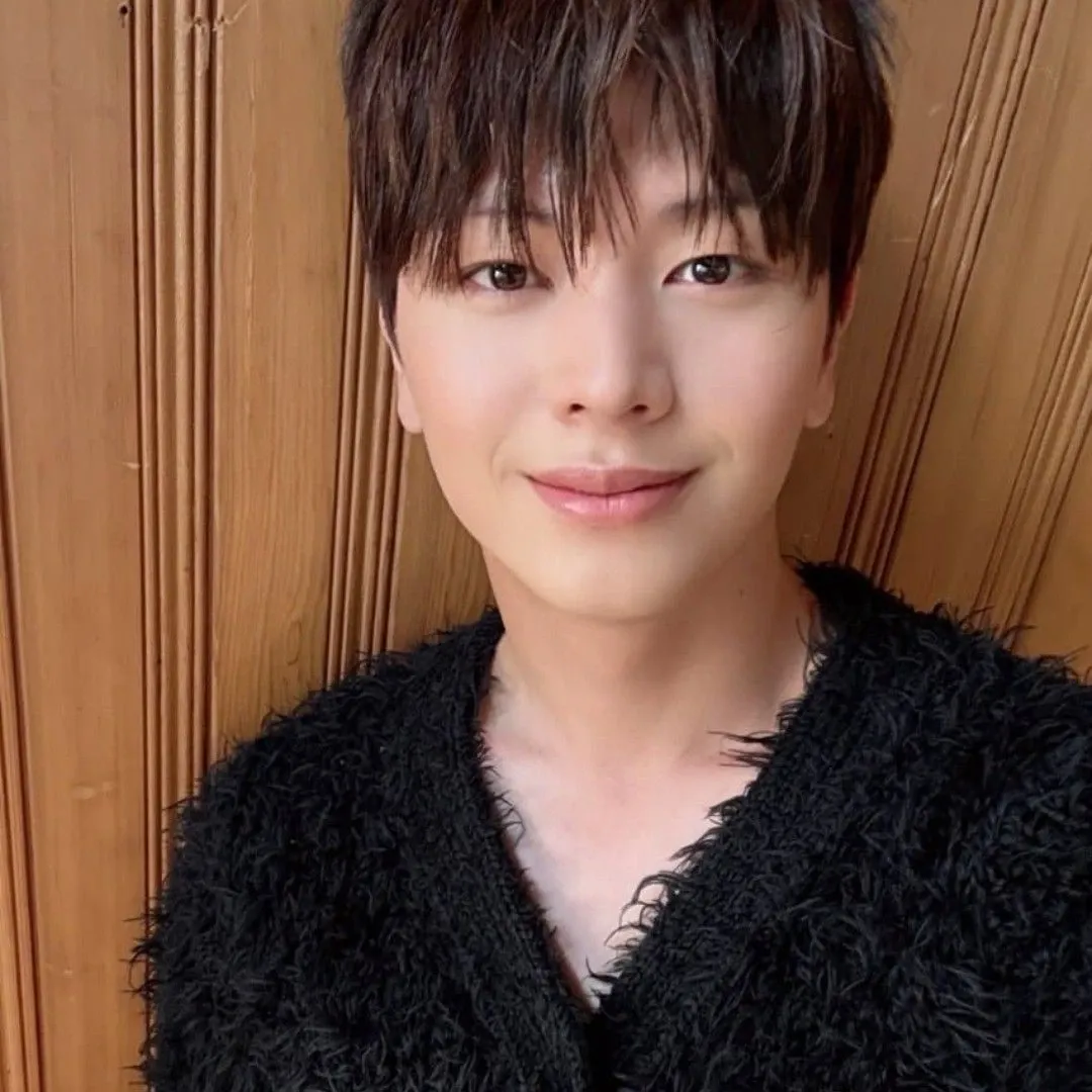 Recent activity shot of Yook Sungjae