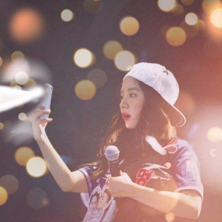 Behind-the-scenes cut of Song Jihyo