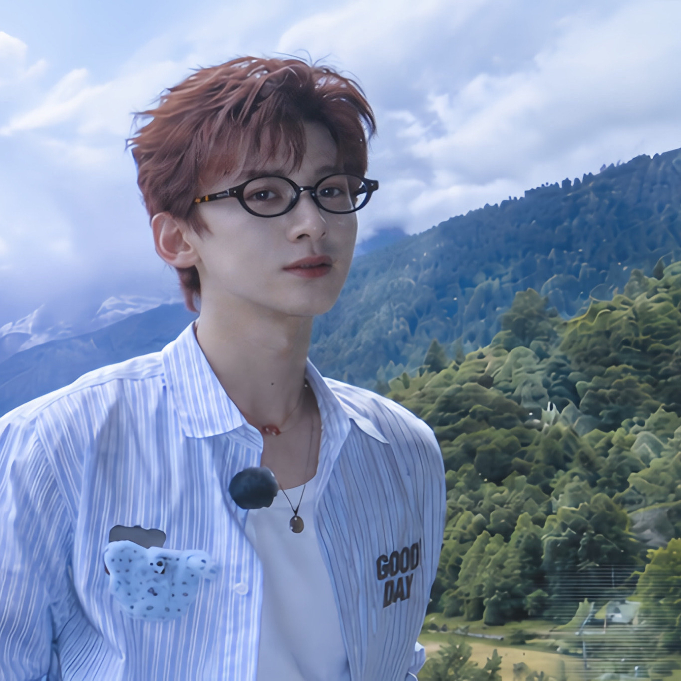 Latest photo of Bai Jingting