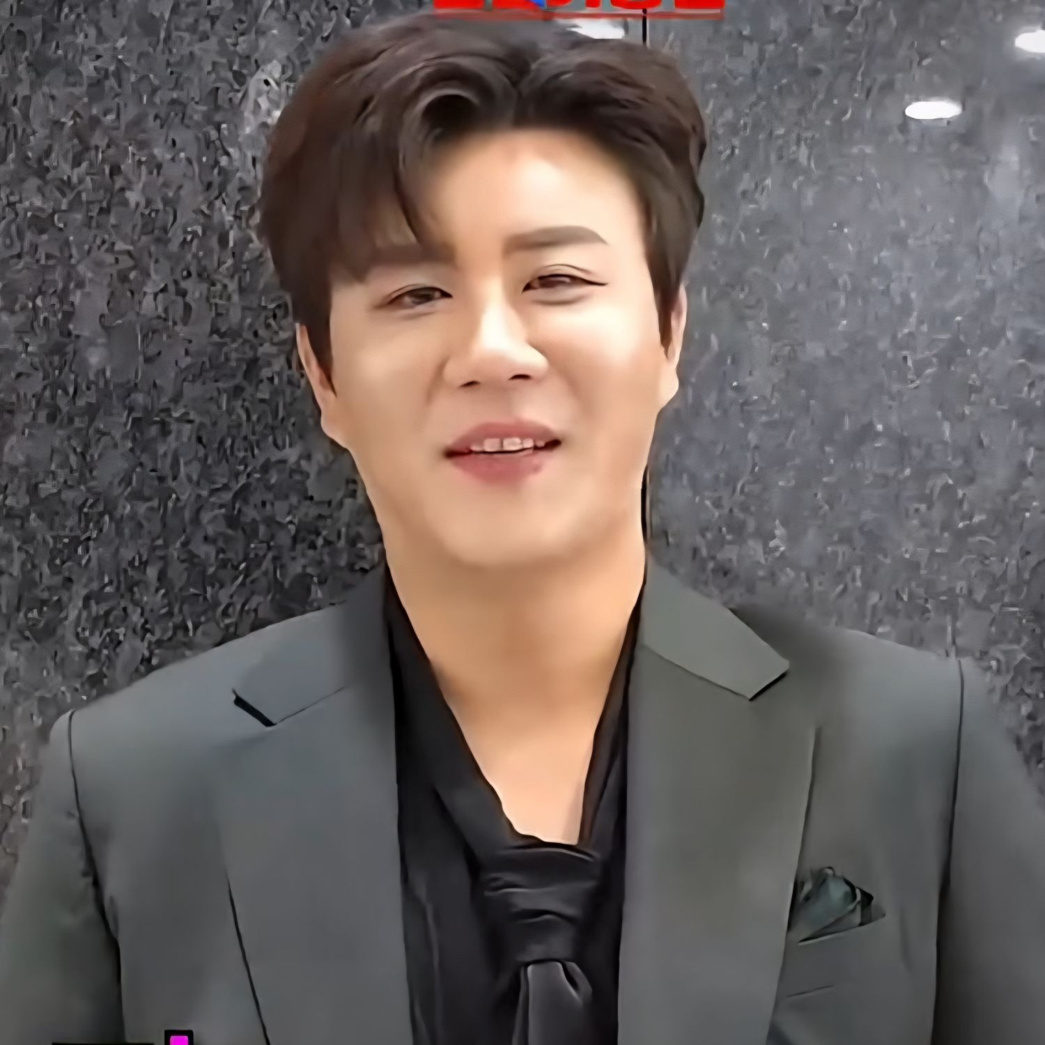 Behind-the-scenes cut of Jin Haesung