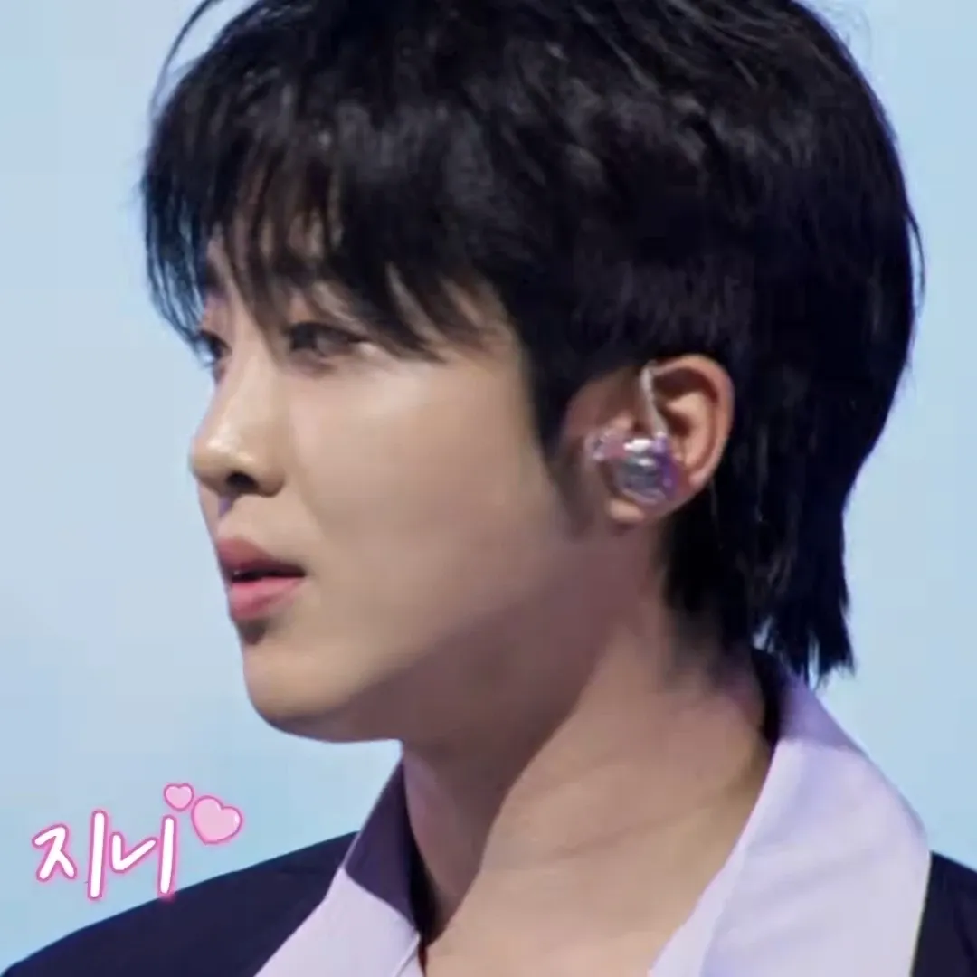 Recent activity shot of Hwang Yunsung