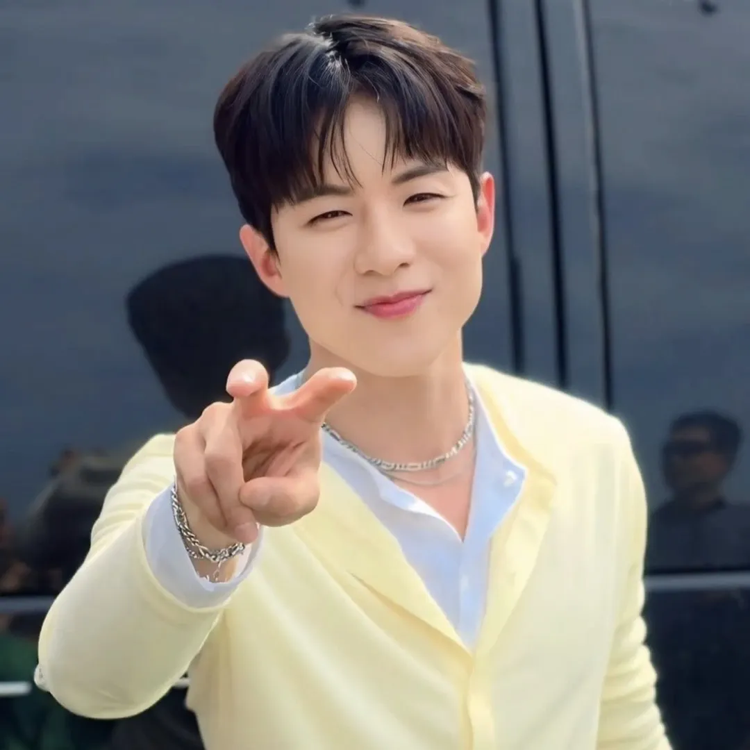 나태주의 비하인드 컷