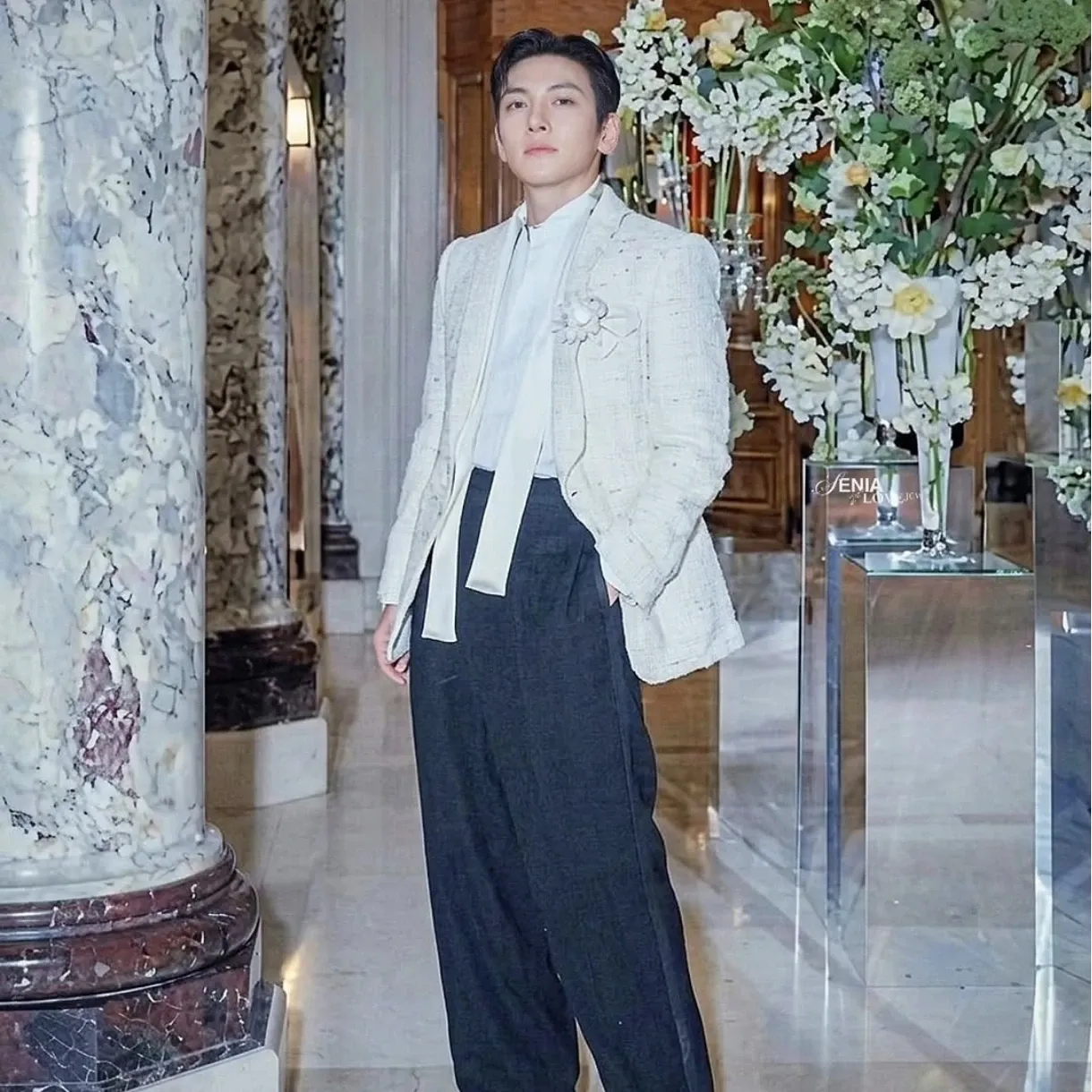 Behind-the-scenes cut of Ji Changwook